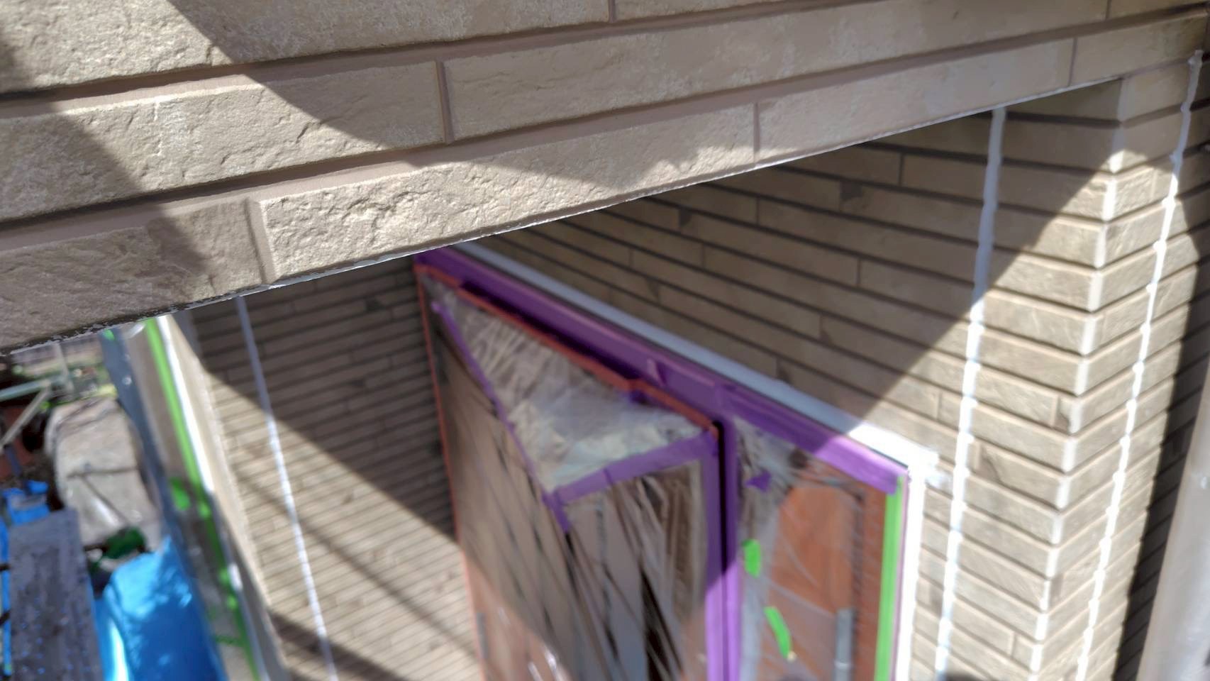 玄関ドア周りのシーリング打ち替え完了